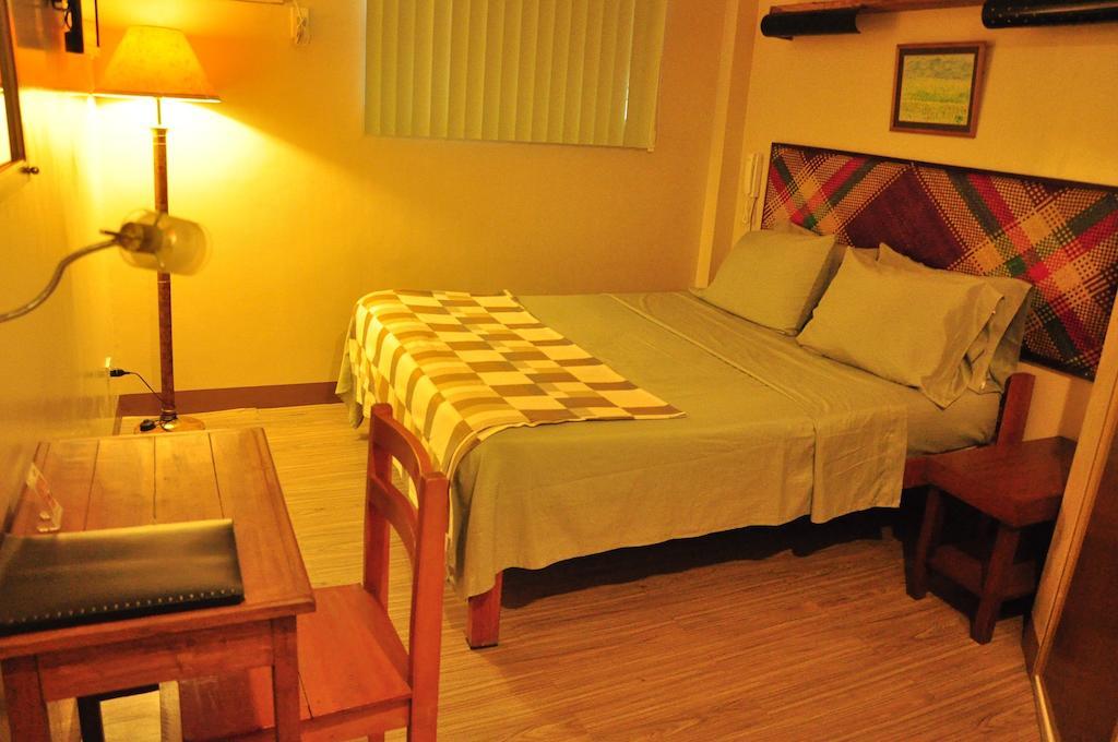 Hotel Bahay Ni Tuding - House Of Tuding à Davao City Extérieur photo
