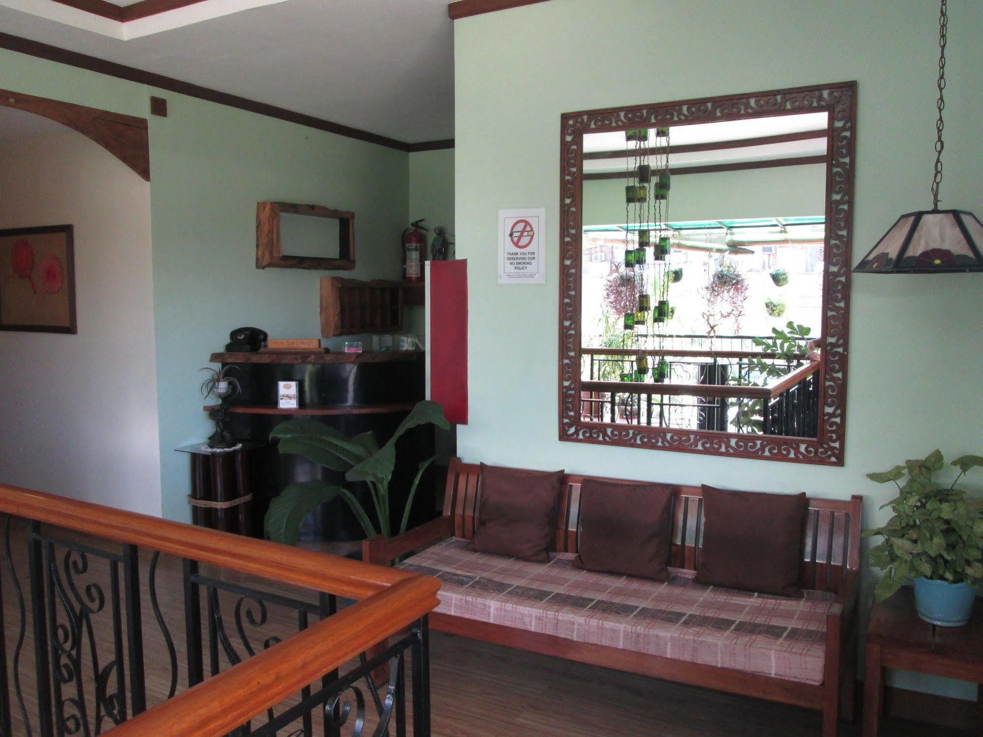 Hotel Bahay Ni Tuding - House Of Tuding à Davao City Extérieur photo